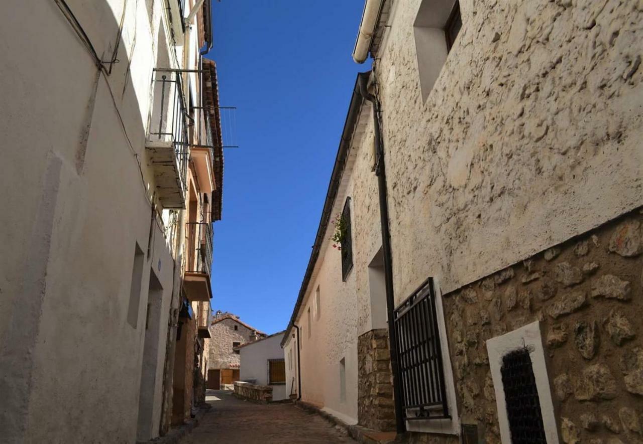 Hostal Restaurante San Millan Orihuela del Tremedal Buitenkant foto