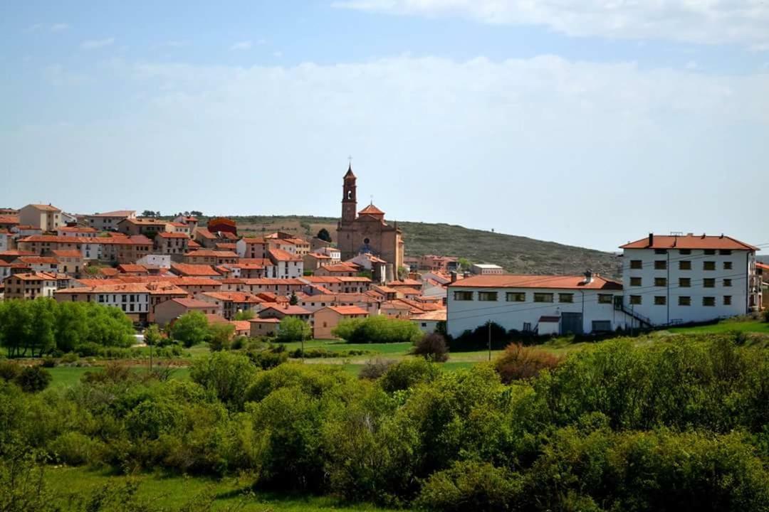 Hostal Restaurante San Millan Orihuela del Tremedal Buitenkant foto