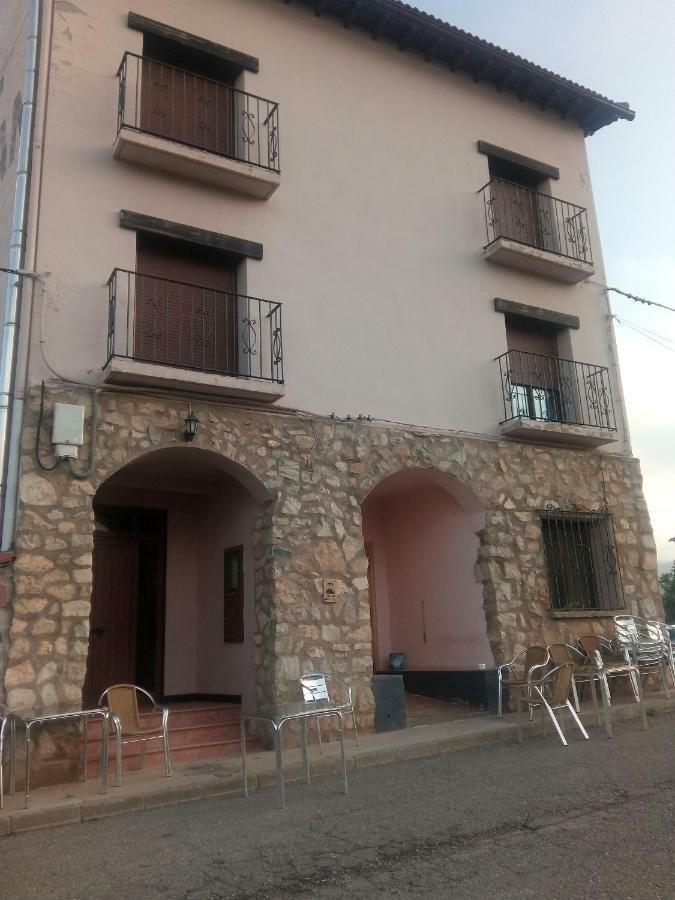 Hostal Restaurante San Millan Orihuela del Tremedal Buitenkant foto