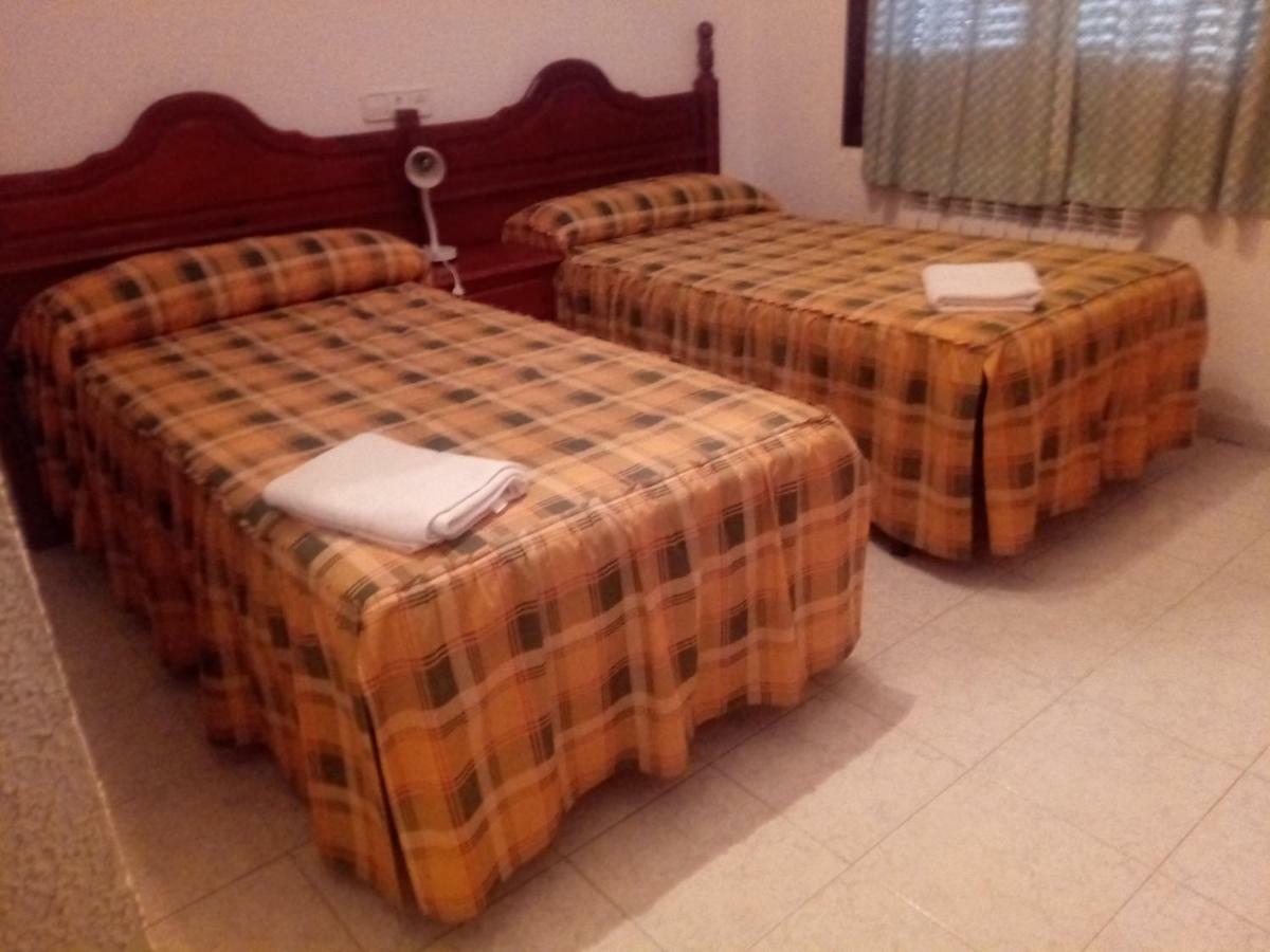 Hostal Restaurante San Millan Orihuela del Tremedal Buitenkant foto